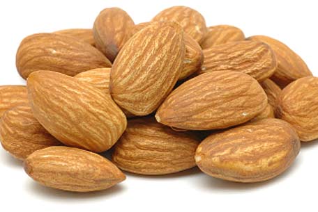 almonds calories